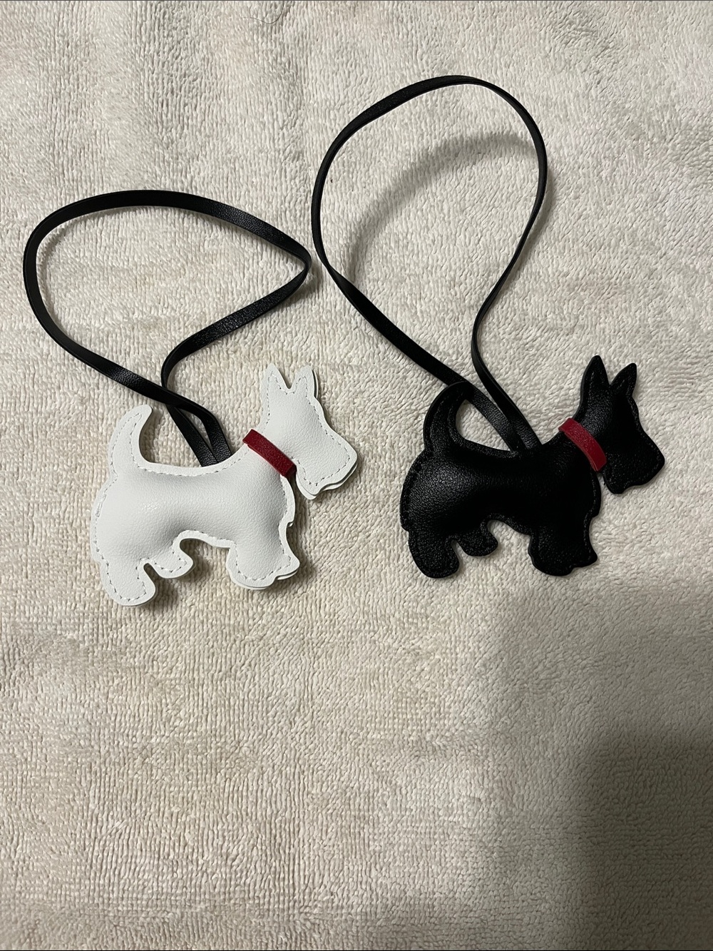 Set of 2 NEW Black & White Scottie Dog Faux Leather Bag Charms - Picture 5 of 5